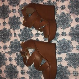 Brown wedges